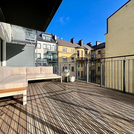 Modern Apartment With Private Terrace Helsinki Bagian luar foto
