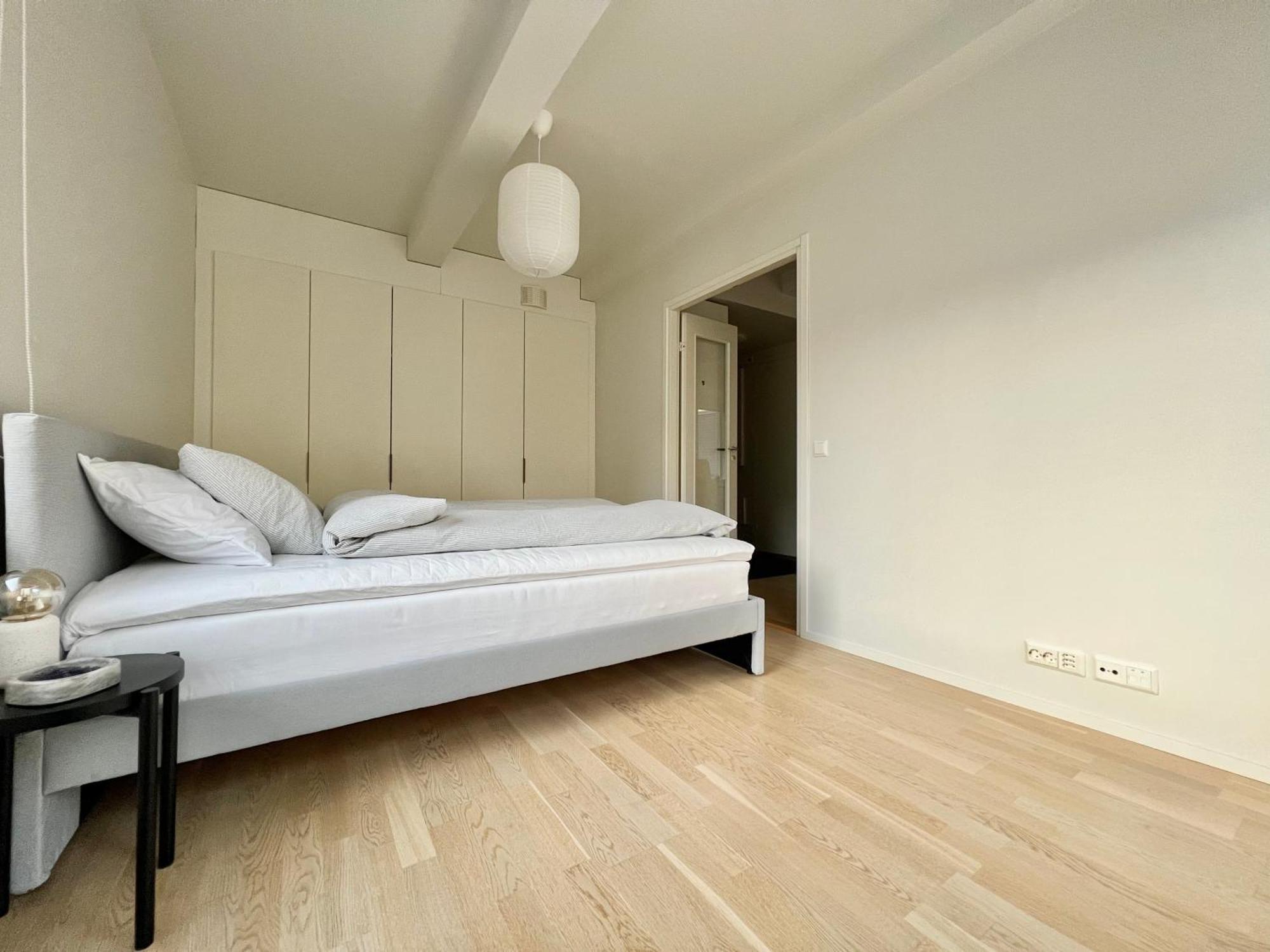 Modern Apartment With Private Terrace Helsinki Bagian luar foto
